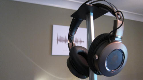 Pendulumic Stance Bluetooth Headphones